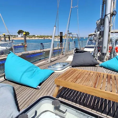 Velero Vagamares En Punta Umbría